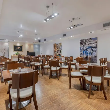 Courtyard By Marriott Venice Airport Hotel Tessera