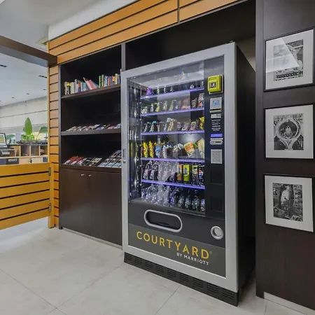 Hotel Courtyard By Marriott Venice Airport 4*