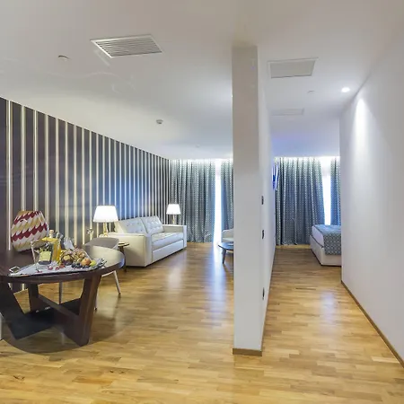 Courtyard By Marriott Venice Airport Hotel Tessera