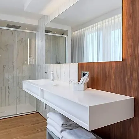 Courtyard By Marriott Venice Airport Szálloda Tessera