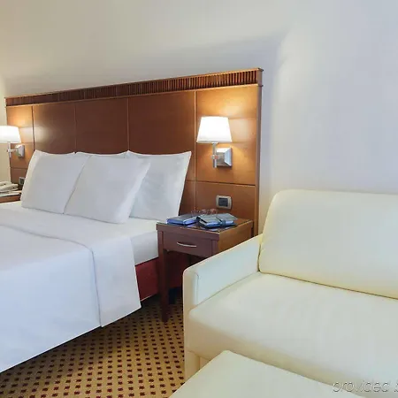 Courtyard By Marriott Venice Airport Hotel
