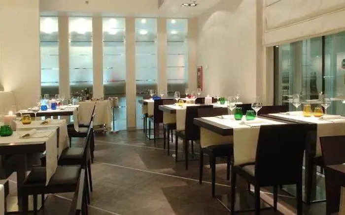 호텔 코트야드 바이 메리어트 베니스 에어포트