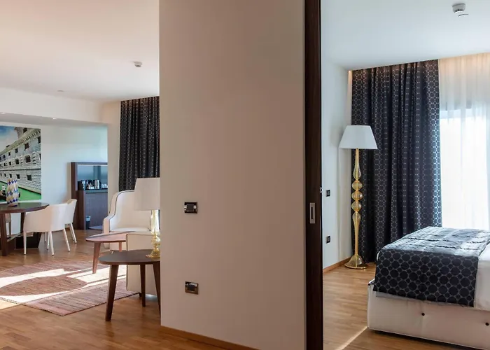 코트야드 바이 메리어트 베니스 에어포트 4* 테세라