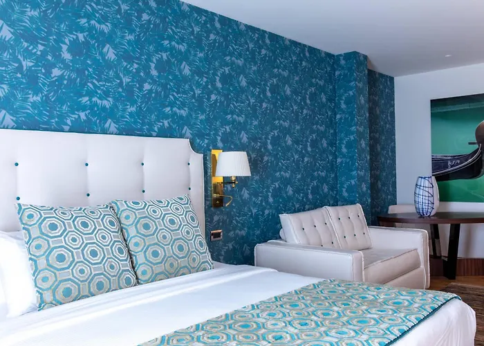 호텔 코트야드 바이 메리어트 베니스 에어포트 4*