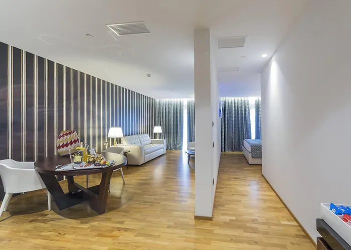 코트야드 바이 메리어트 베니스 에어포트 4* 테세라