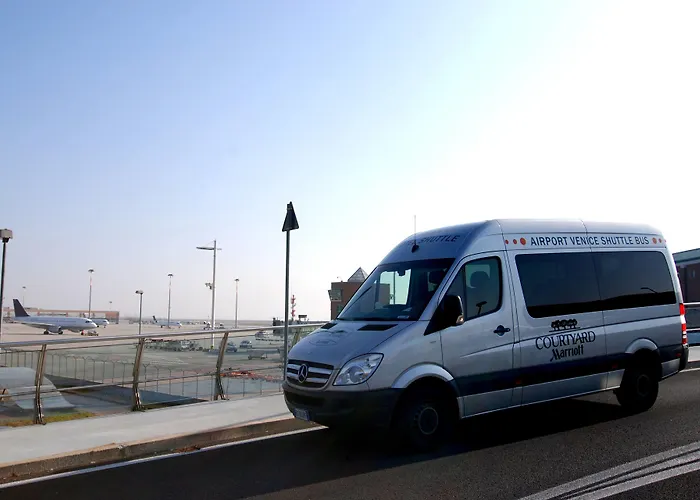 호텔 코트야드 바이 메리어트 베니스 에어포트 4*