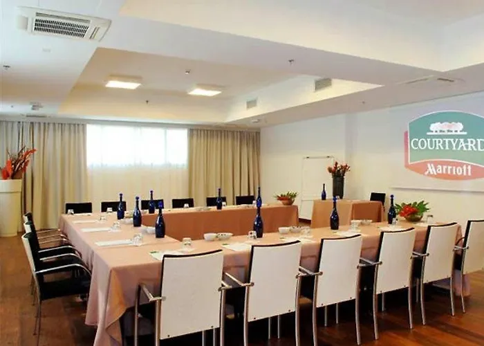 호텔 코트야드 바이 메리어트 베니스 에어포트 테세라